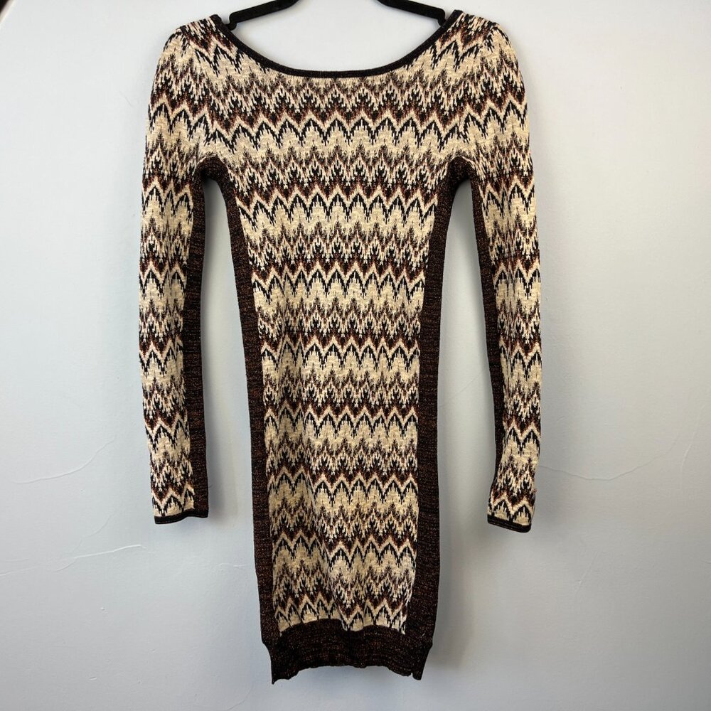 Womens Zigzag Knit Long Sleeve Scoop-Back Dress - Black & White - Picture 4 of 8